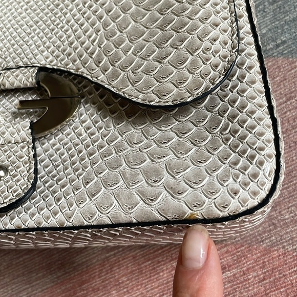 Guess Snakeskin Y2K 90s Shoulder Purse - Picture 15 of 16